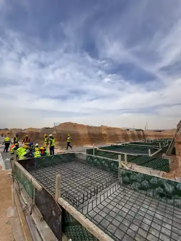 تسليح القواعد الخرسانية لمشروع 8 مستودعات في المدينة الصناعية الثانية بالرياض